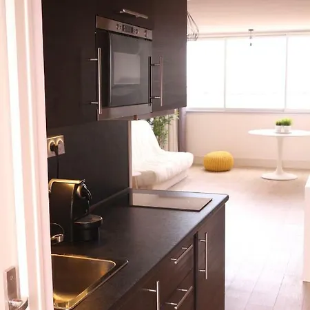 Proche 아파트 팔라바 레 플로